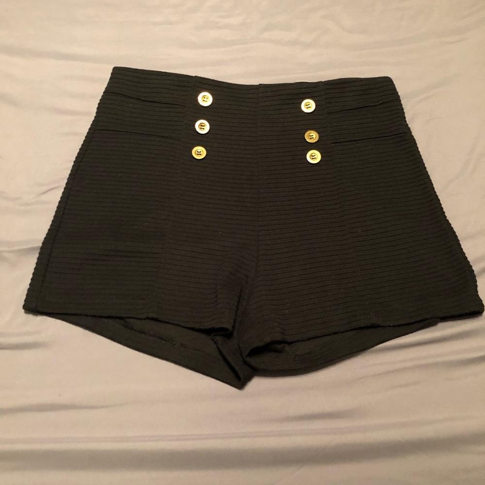 Cute high waisted shorts